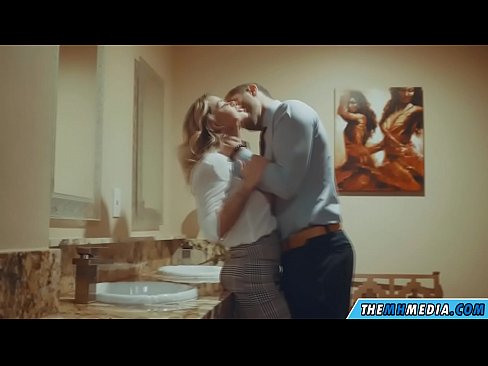❤️ Коли грудаста блондинка спокушає вас у громадському туалеті ❌ Порно-відео на uk.trysex.ru